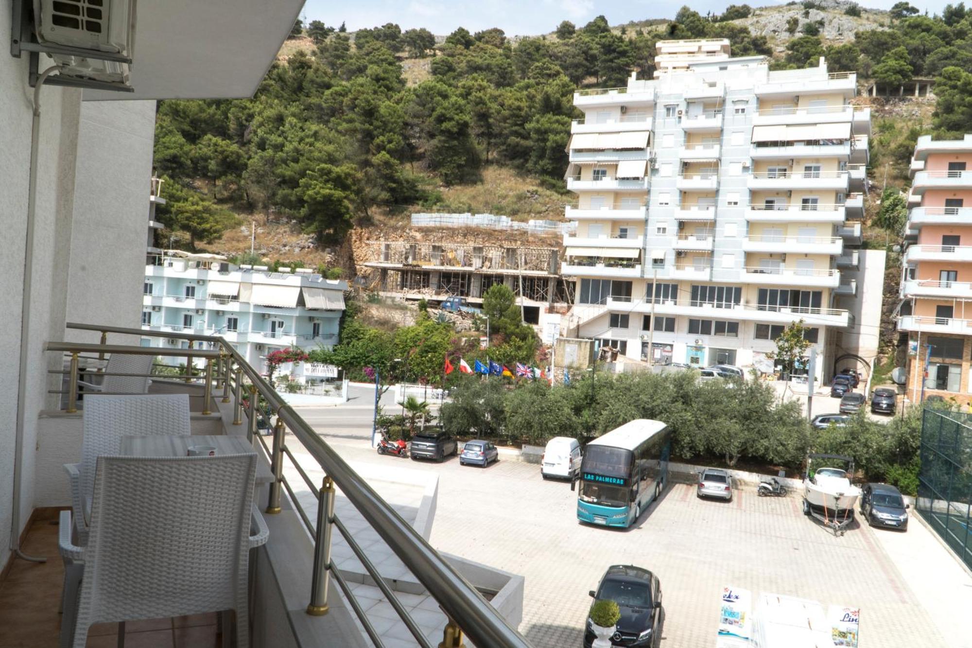 Hotel Mediterrane Sarande Exterior photo