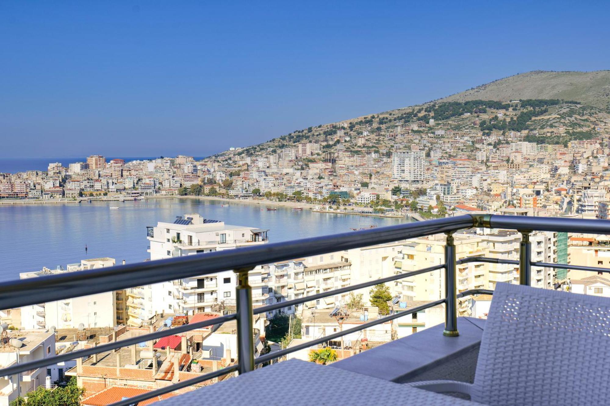 Hotel Mediterrane Sarande Exterior photo
