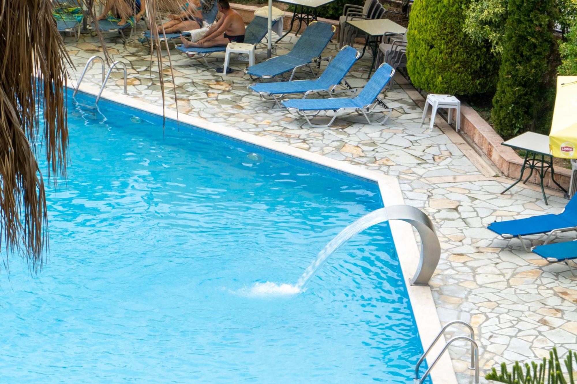 Hotel Mediterrane Sarande Exterior photo