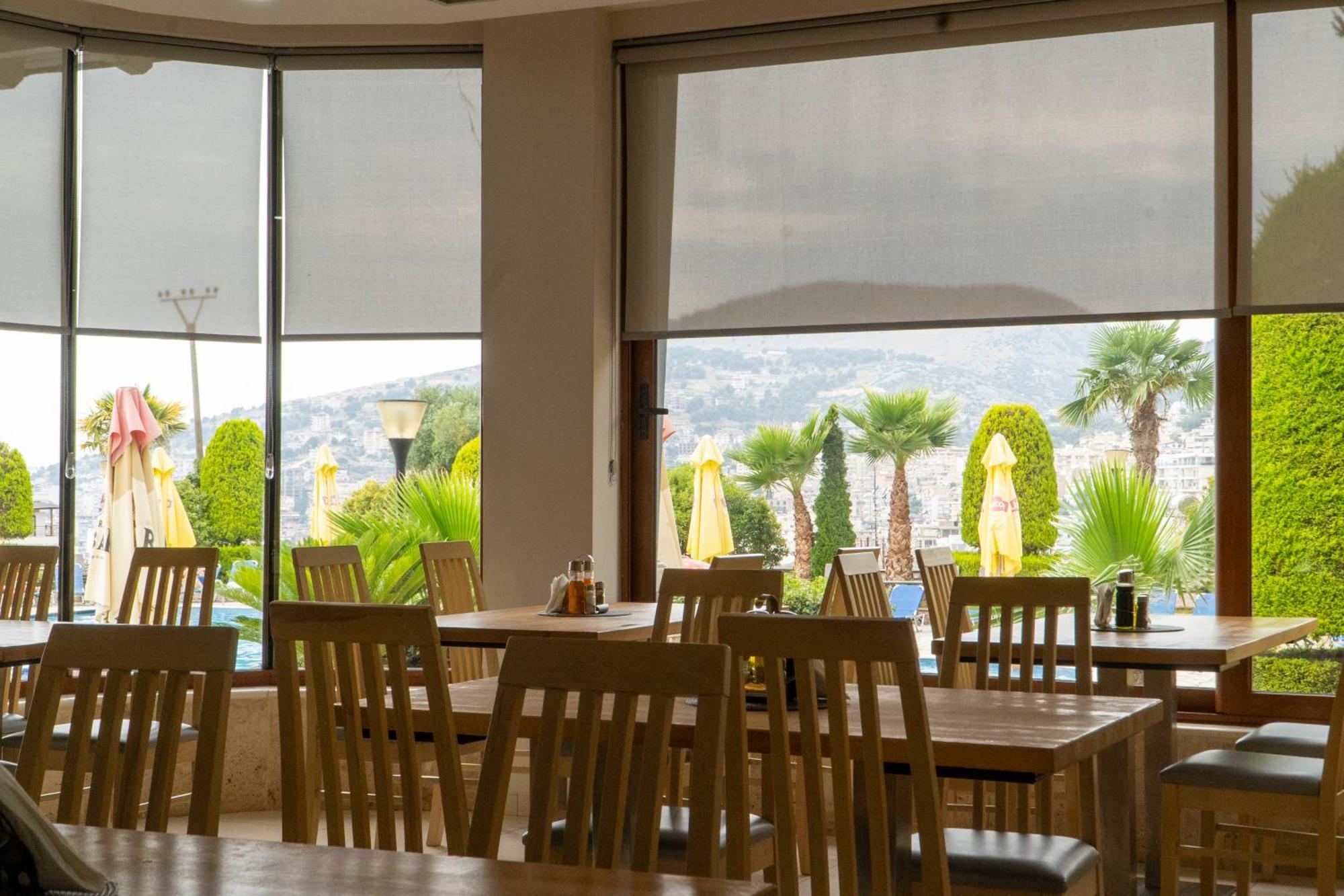 Hotel Mediterrane Sarande Exterior photo