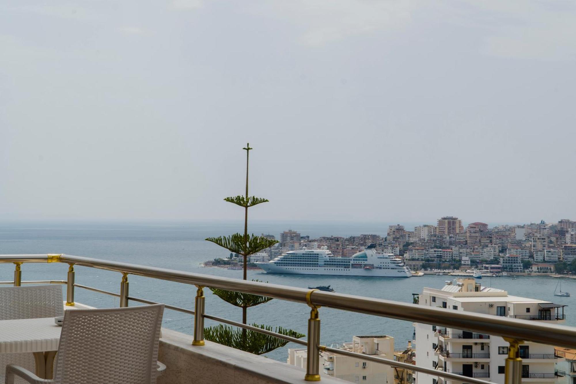 Hotel Mediterrane Sarande Exterior photo