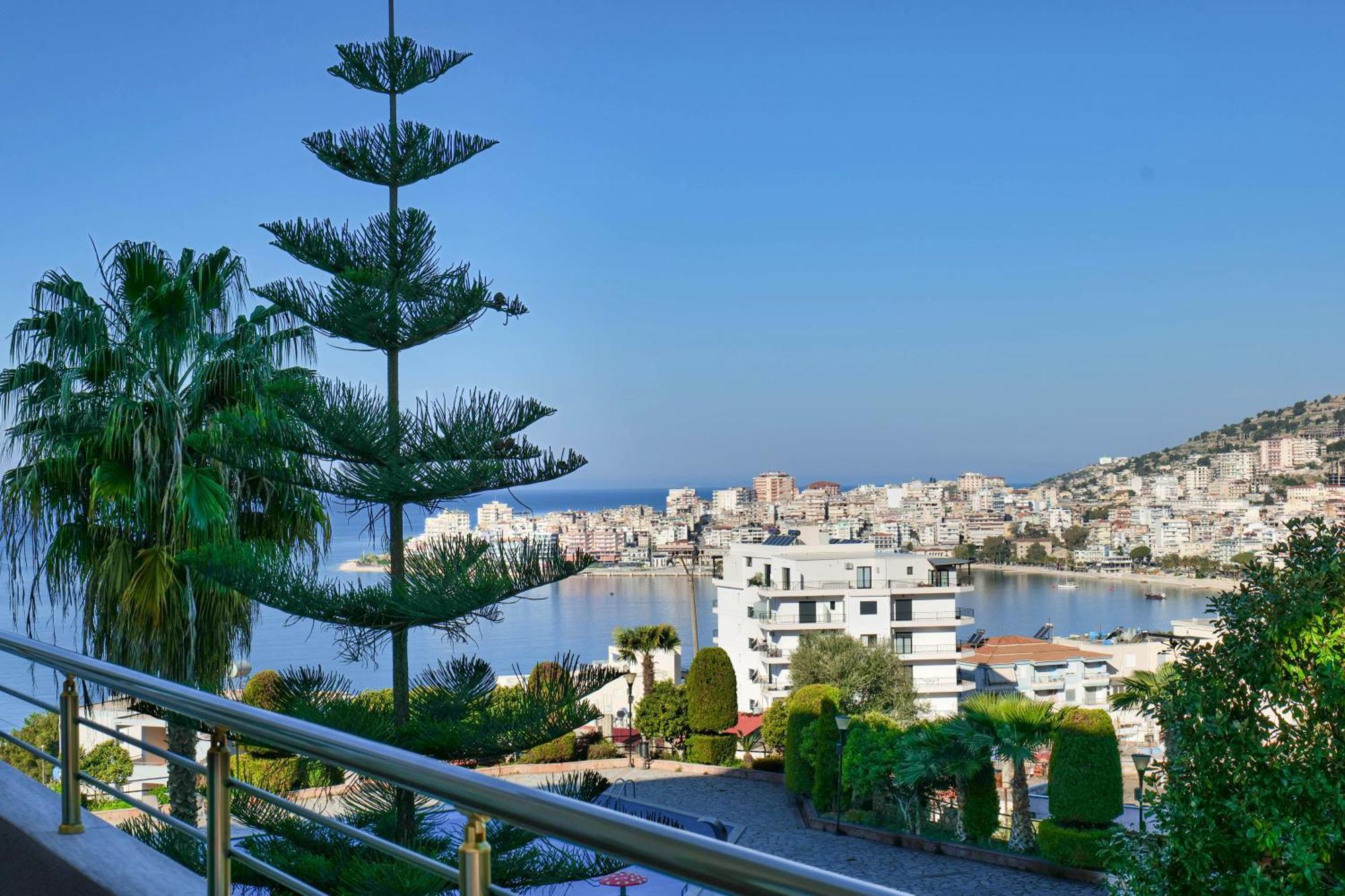 Hotel Mediterrane Sarande Exterior photo