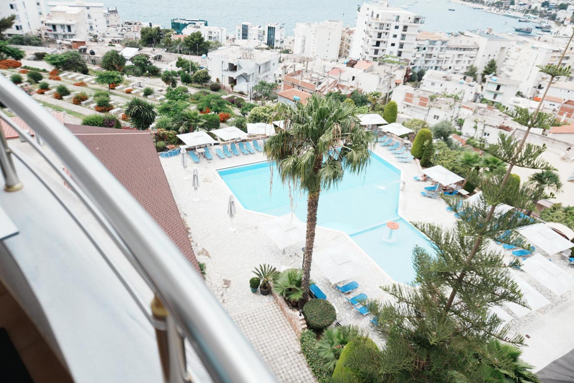 Hotel Mediterrane Sarande Exterior photo