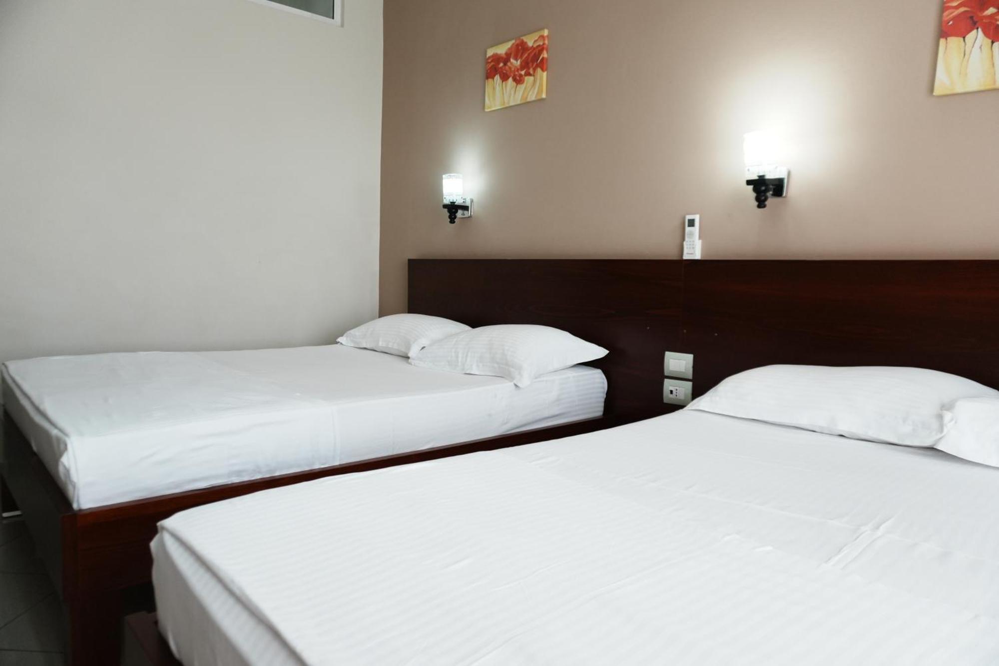 Hotel Mediterrane Sarande Exterior photo