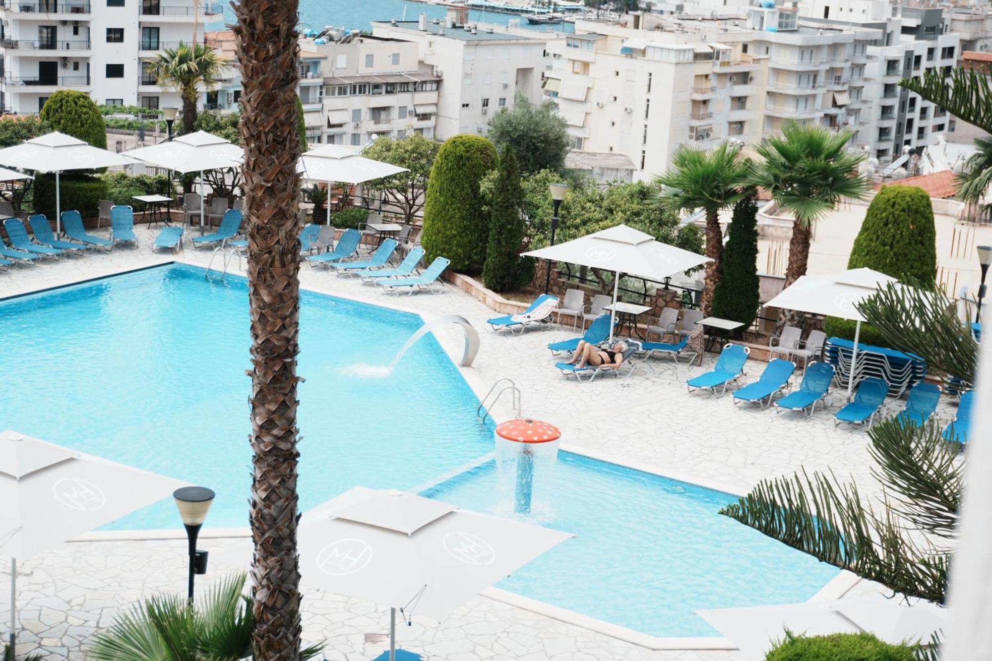 Hotel Mediterrane Sarande Exterior photo