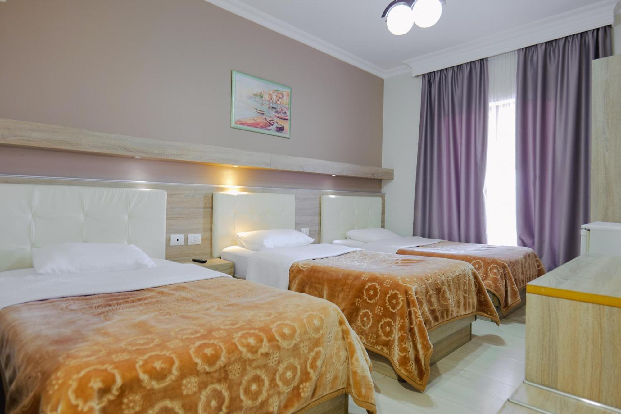 Hotel Mediterrane Sarande Exterior photo